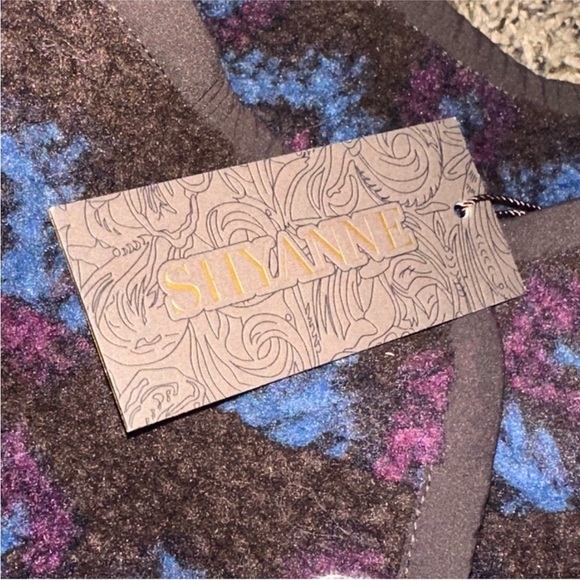 Shyanne Women's Fleece Vest with Purple and Blue Patterns - Picture 5 of 8